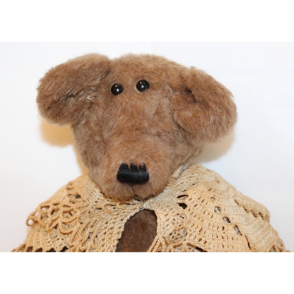 Vintage 1992 Craft Artist Jointed Teddy Bear with Crocheted Shawl Cape 18" Tall - Picture 2 of 12